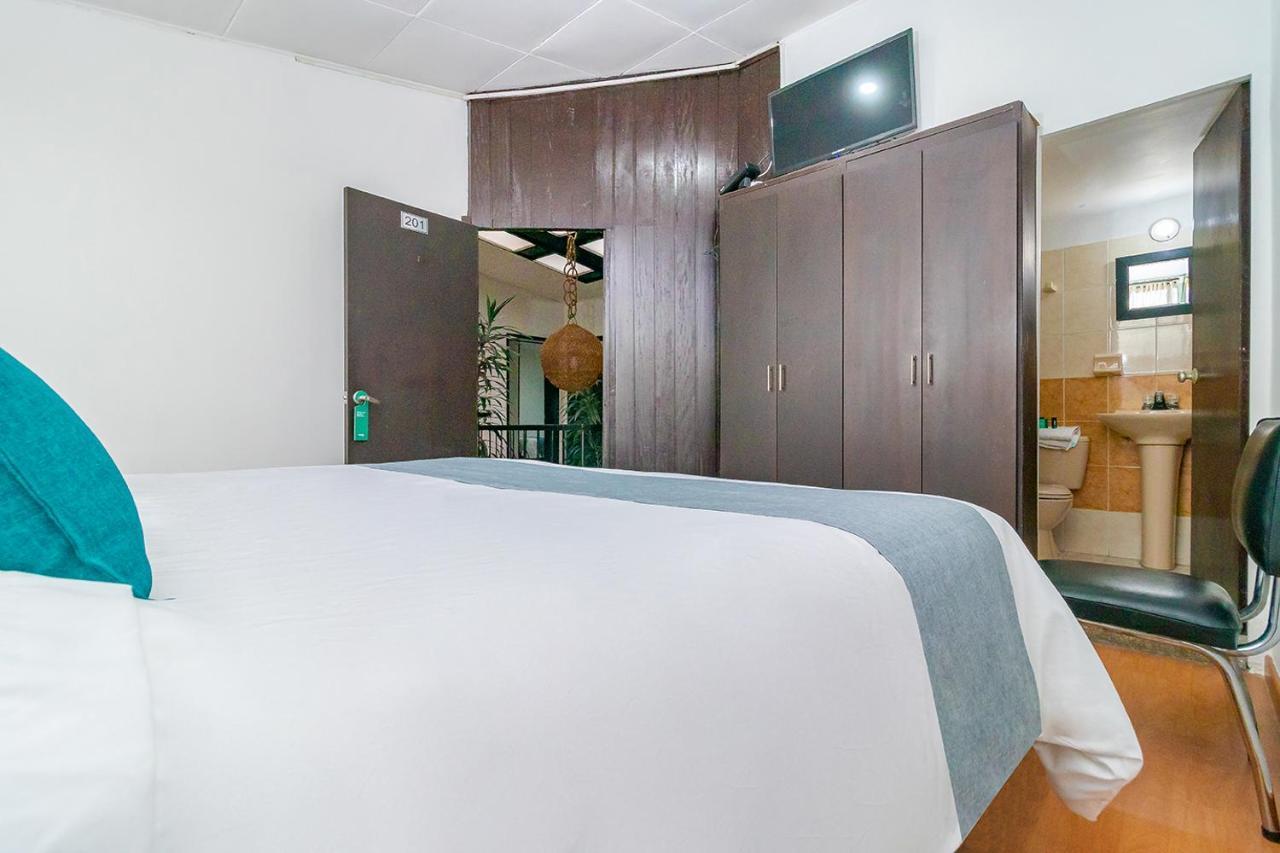 Bed and Breakfast Ayenda 1080 Bogota Alpes Castellana Zewnętrze zdjęcie